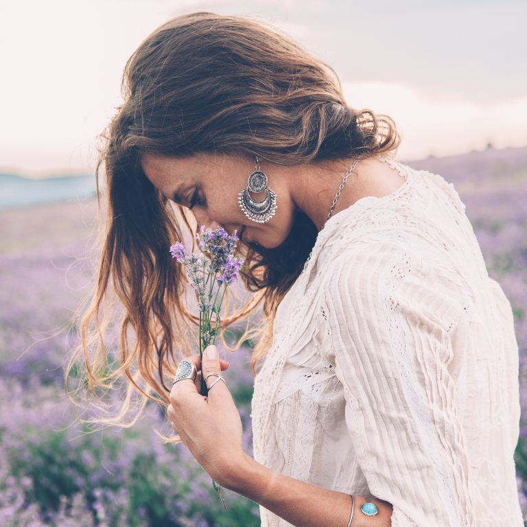 Doterra uleiuri esentiale - Cristina Catlabuga Nutritionist Holistic si Wellness Coach - stil de viata sanatos - uleiuri esentiale cu grad terapeutic