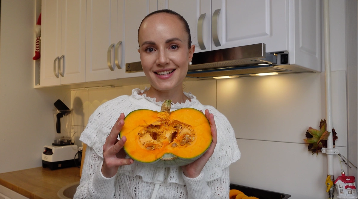 CUM INFLUENTEAZĂ DOVLEACUL CHAKRA SACRALĂ - CENTRUL ENERGIEI CREATIVE ȘI AL BUCURIEI DE A TRĂI - Cristina Catlabuga - Nutriționist Holistic și Wellness Coach - Yourcorepower